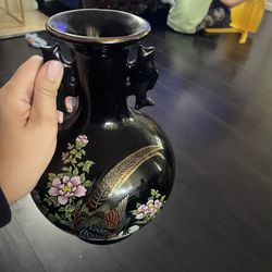 Vintage OTAGIRI Style Black Vase With Flowers And Bird