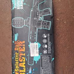 Splattrr Ball Blaster (ELECTRIC HONEY BADGER)