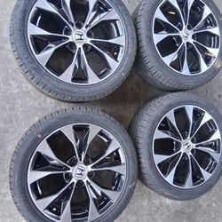 4 rims and tires 17" 5x114.3 honda 👌 new tires 🤑‼️