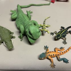 Toy reptiles bundle of 5