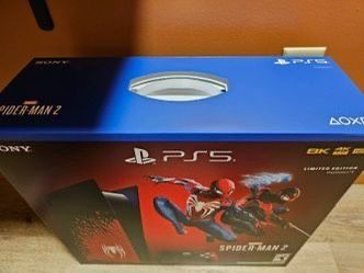 Limited Edition Spider Man Ps5. With 2 Spider Man Controllers