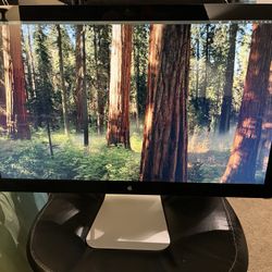 Apple 27 Inch Cinema Display, Thunderbolt 2 Interface, Model number A1316