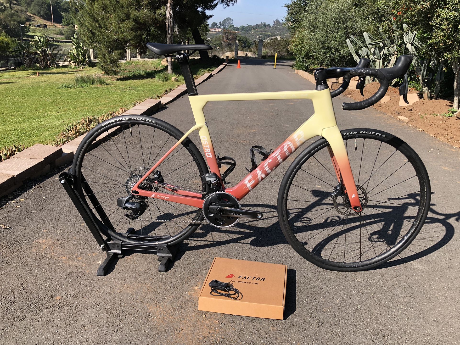 Factor Ostro Vam V1 Sram Force 12sp Quarq Powermeter