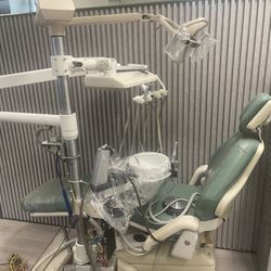 Dental Chair, With Delivery Unit And Light