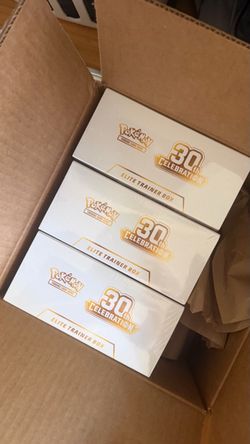 Pokemon 30th Anniversary Elite Trainer Box ETB