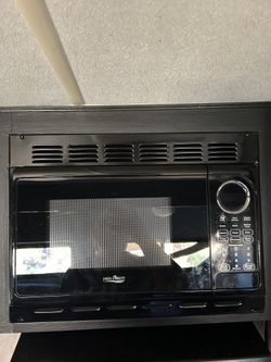 R.V. Microwave - Need Gone ASAP