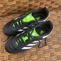 Excellent condition Adidas Kids cleats size 1.5  black, white & bright green 