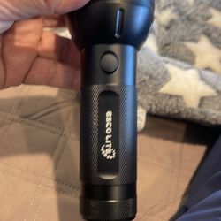 Uv flashlight
