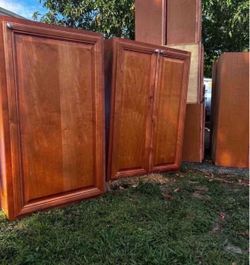 9 Cabinets 1 Bottom 8 Tops- Solid Wood