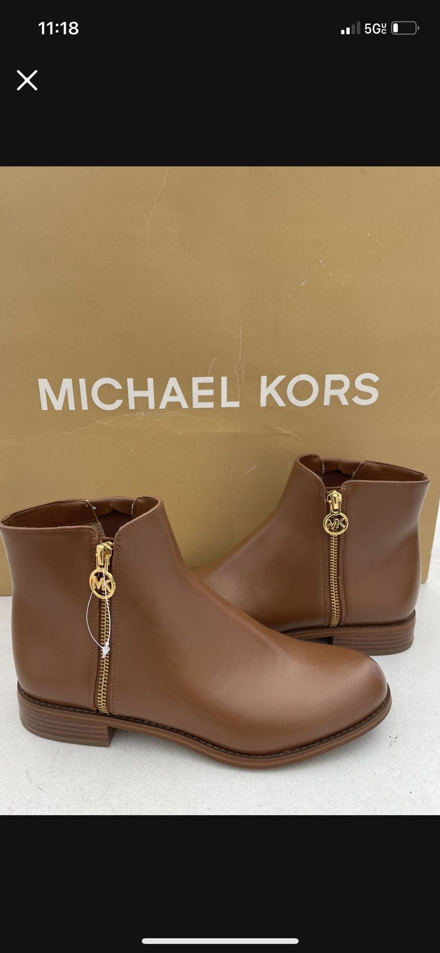 Michael Kors heel ankle boots- Women's - Black/Brown size 8 serious inquiries only  Pick up location in the city of picó Rivera 
