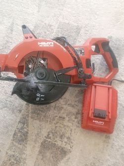 Hilti SC 30WL-22 Cordless Circular Saw with Charger