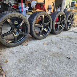 255 35 20. 5x112 Mercedes Audi Volkswagen