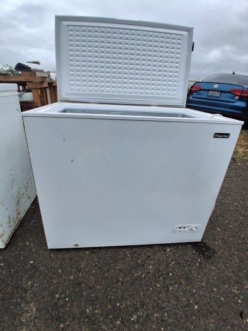 Magic Chef Freezer Chest