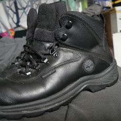 Like New Timberland Men's Boots Size 9.5 Black