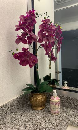 Purple orchid plant! Brand new still has tag.