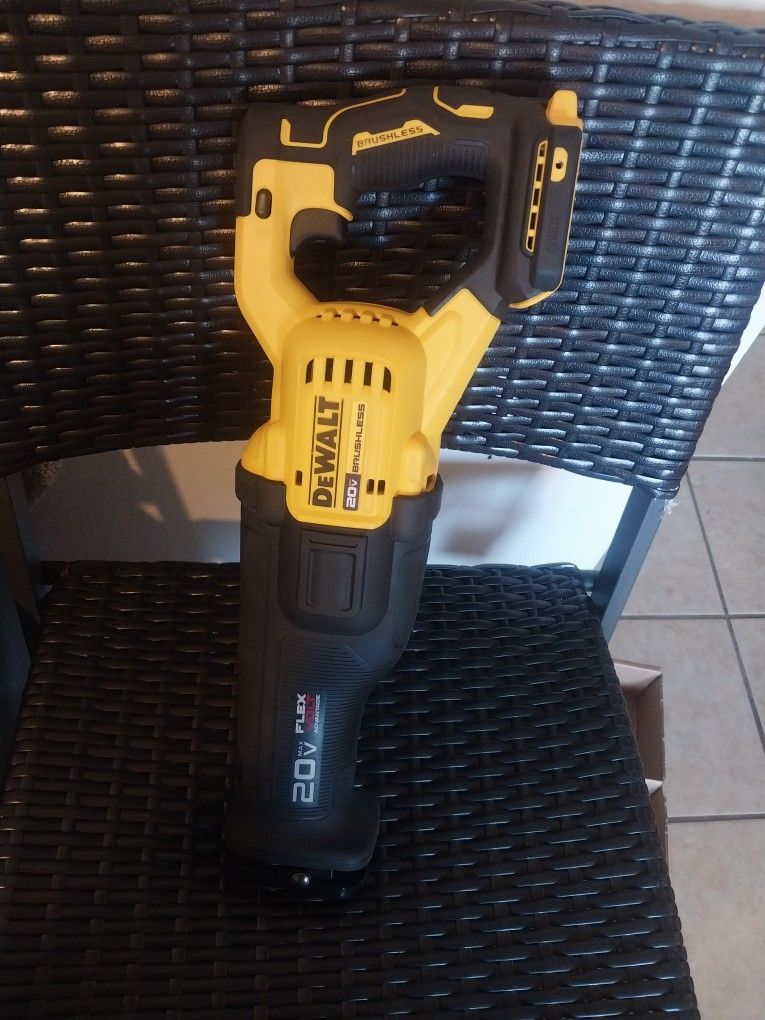 DEWALT SAWZALL 20V LITHIUM FLEXVOLT ADVANTAGE (TOOL ONLY)
