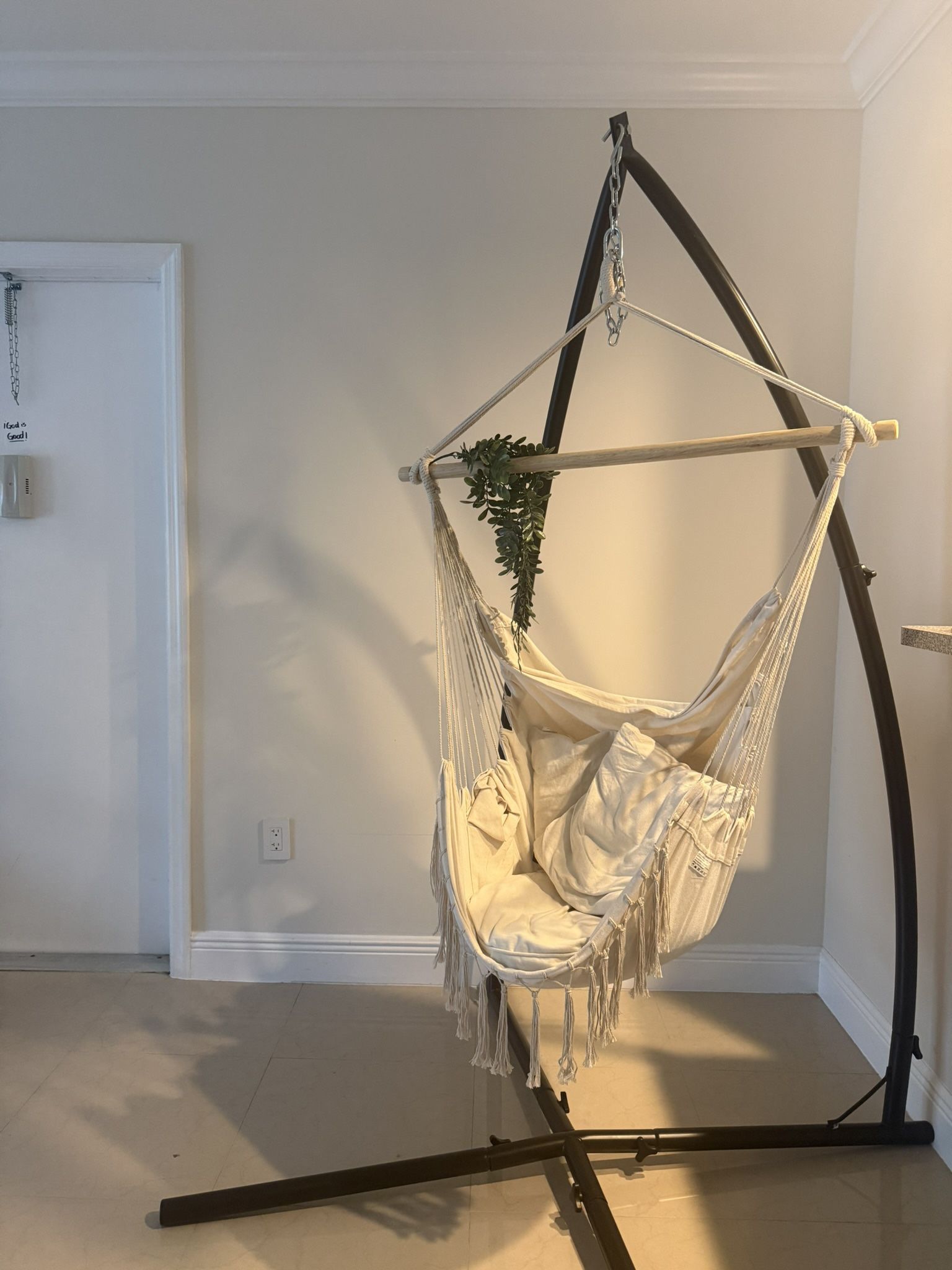 Silla Colgante Con Base Metálica 