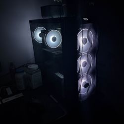 PC Gamer With Fully Setup An Controller 