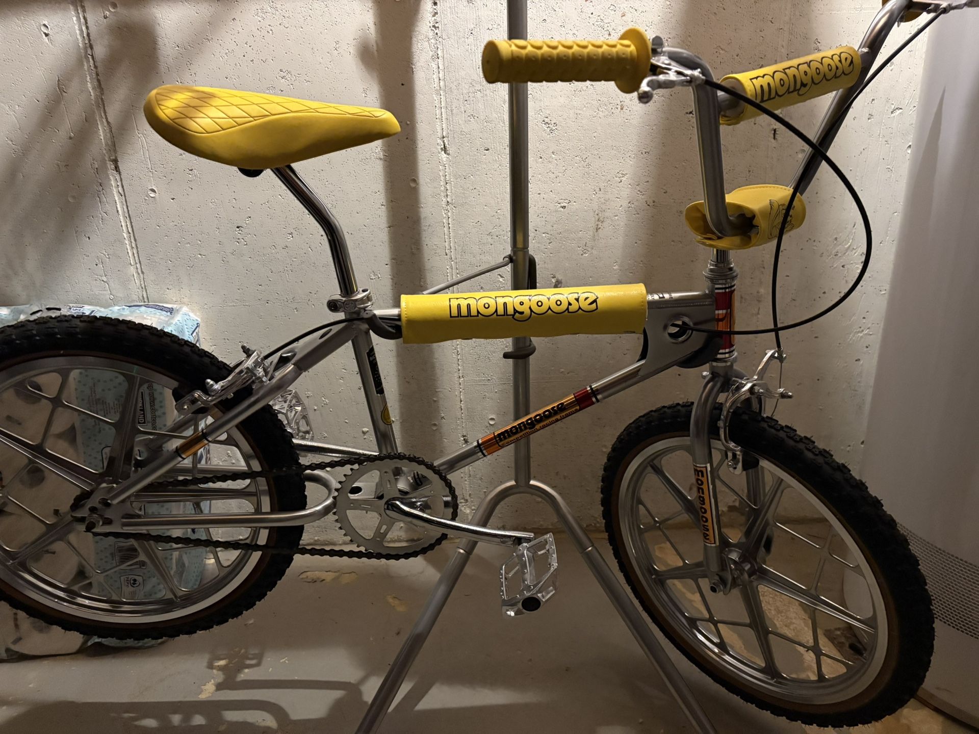 Mongoose Motomag