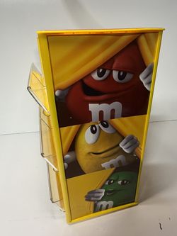 M&M Store Candy Rack Display Expandable Yellow Plastic Shelves Wrigley WC0314