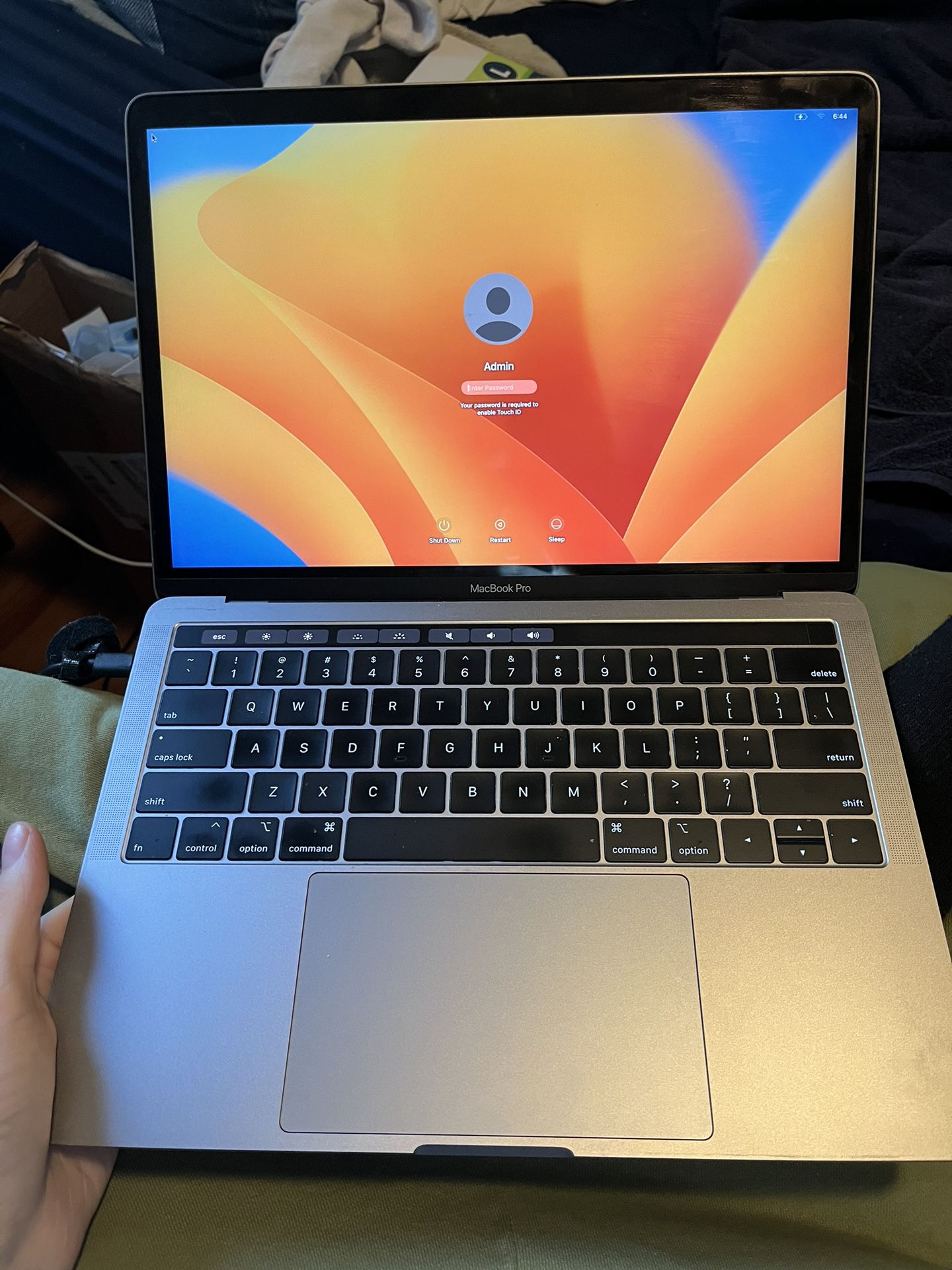 2019 MacBook Pro i7 1Tb