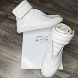 Brand New Maison Margiela Sneakers With Box And Dust Cover 
