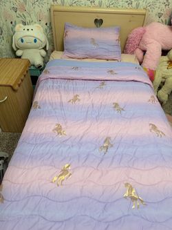 Colcha para cama individual $20 OBO