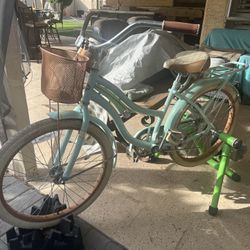 26” beach Cruiser Bike (Huffy -Neil Lusso) and Trainer