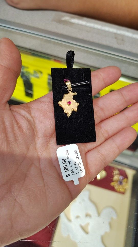 Colombia Map Pendant