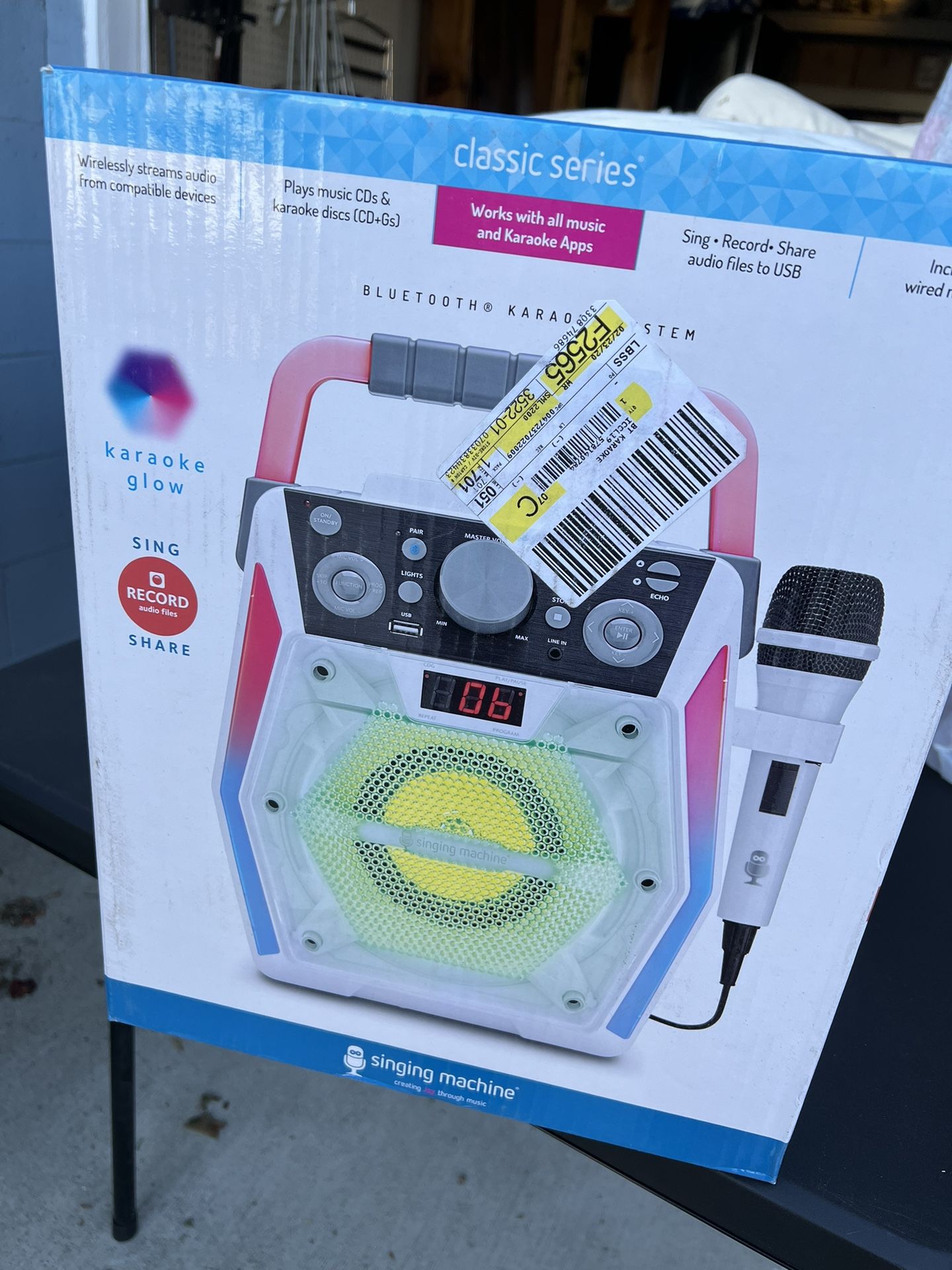 Karaoke Glow - The Singing Machine - Bluetooth