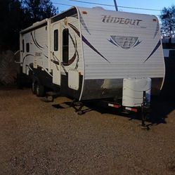 RV/CAMPER