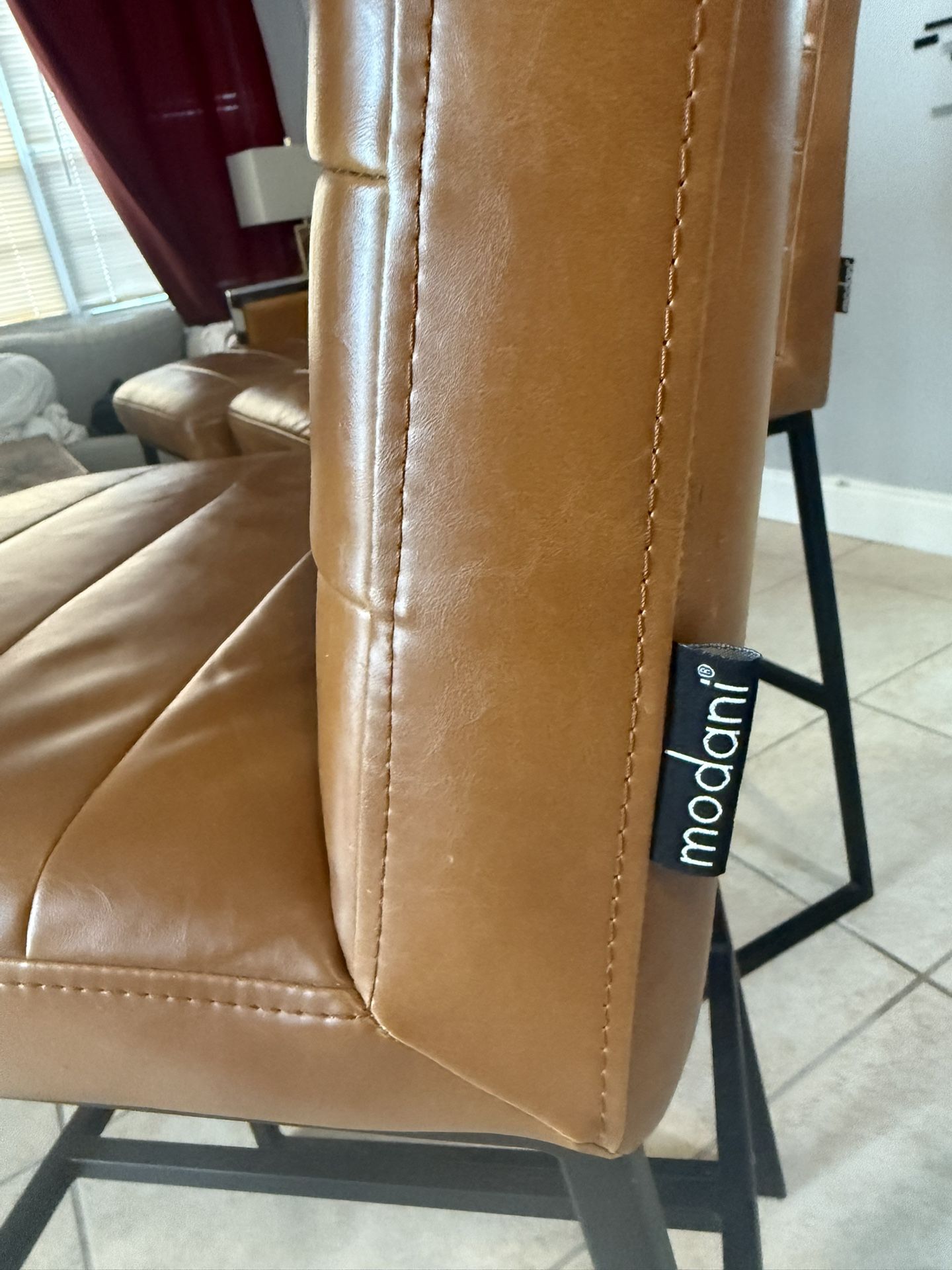 3 MONDANI Modern Soft Leather Stools