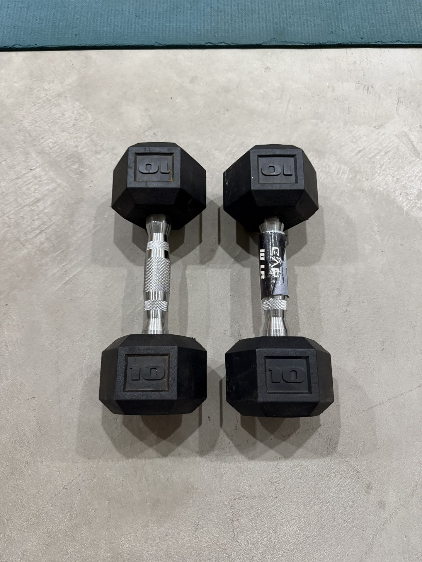 10LB Rubber Hex Dumbbells