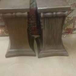 Awesome designers pedestal very detailed high quality Sturdy Durable Pedestal Set 75 Or 40 Each Very detailed 2ft Tall