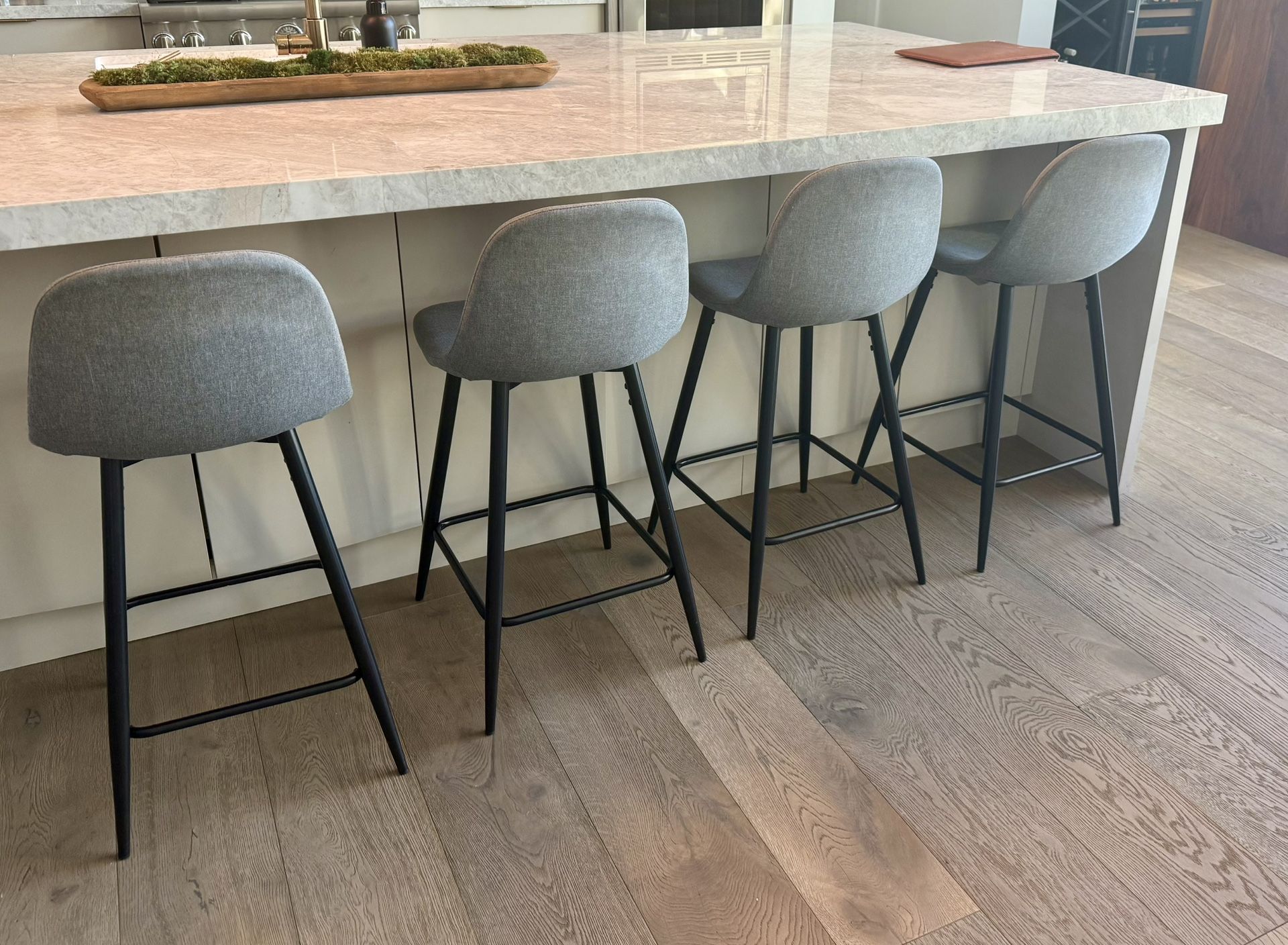 Set Of 4 Wilma Counter Stools
