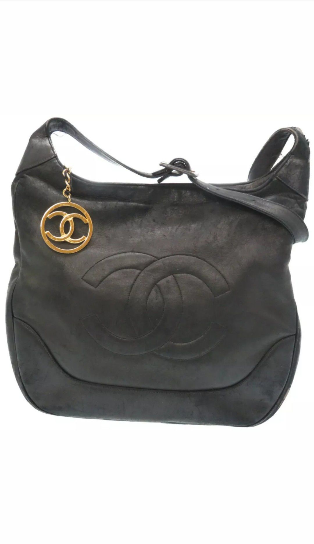 Authentic CHANEL Leather Shoulder Bag CC Mark Black color U1291IEZ5
