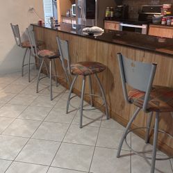  Barstools