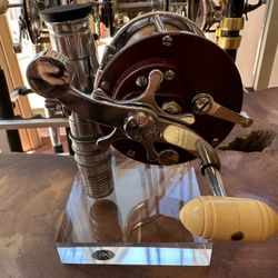 Penn Peer No. 209 Vintage Reel with Display Stand