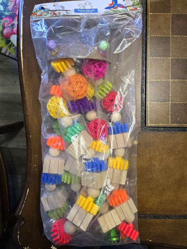 Parrot / Large Bird Toys