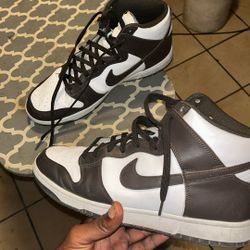 Nike Dunks 