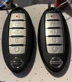 Key Fob Altima and Sentra key fobs OBO 