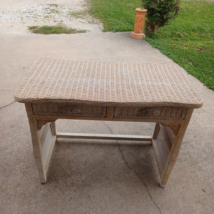 Vintage wicker desk for sale deals