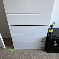 Free dresser