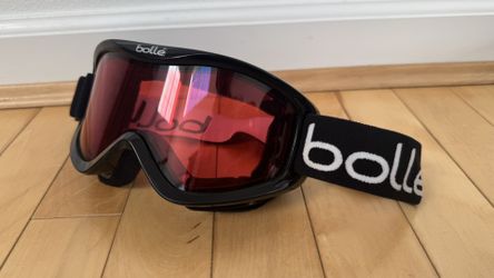 Bollé Ski / Snowboard Goggles – Red Lens – $35