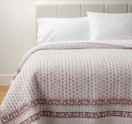 Decorative Border Cotton Slub Wood Block Print Quilt Mauve - Threshold™ designed with Studio McGee