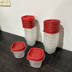 12 Small Rubbermaid Containers 