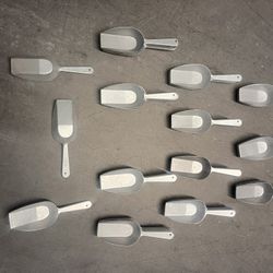 4 Oz Aluminum Flat Bottom Scoopers 