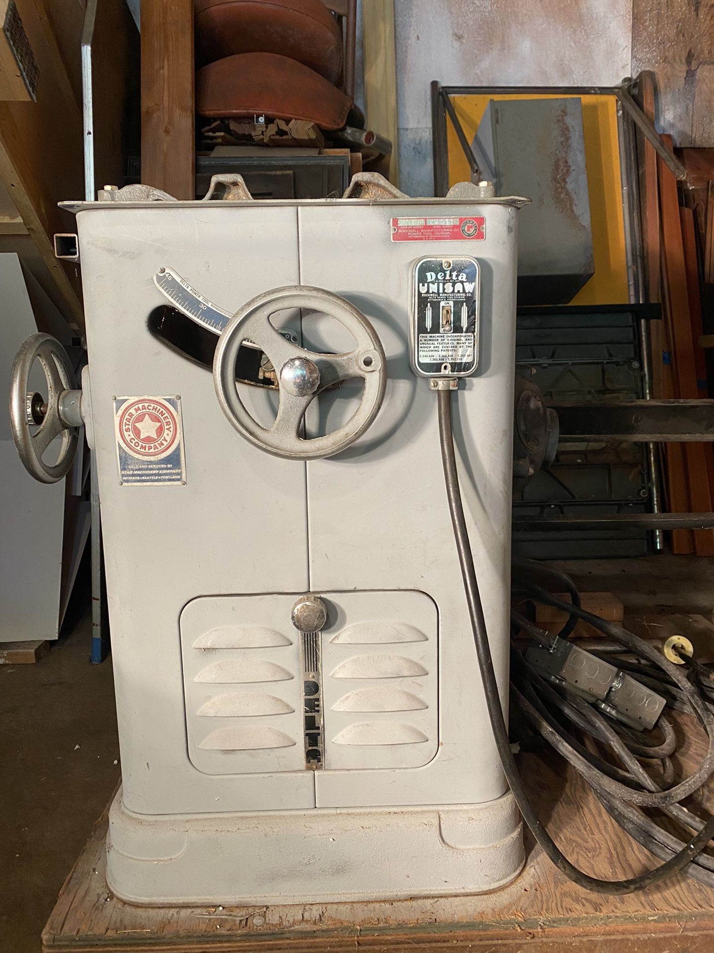 1962 Rockwell Delta Unisaw Table Saw 85-110, 10”