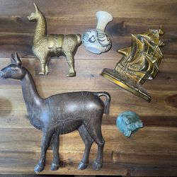 Unique Figurines 