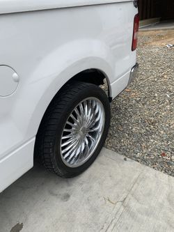 I sell the set of 4 new wheels